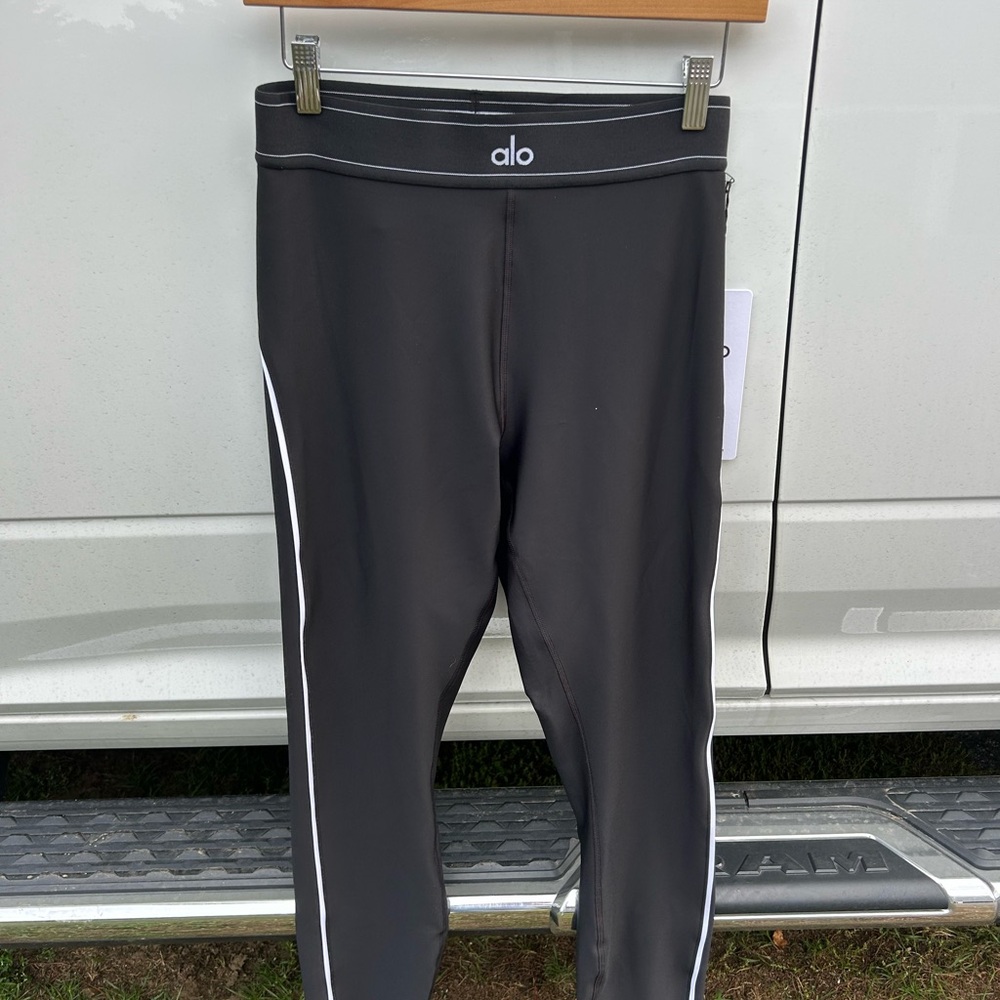 ALO Yoga Airlift High Waist Suit Up Legging